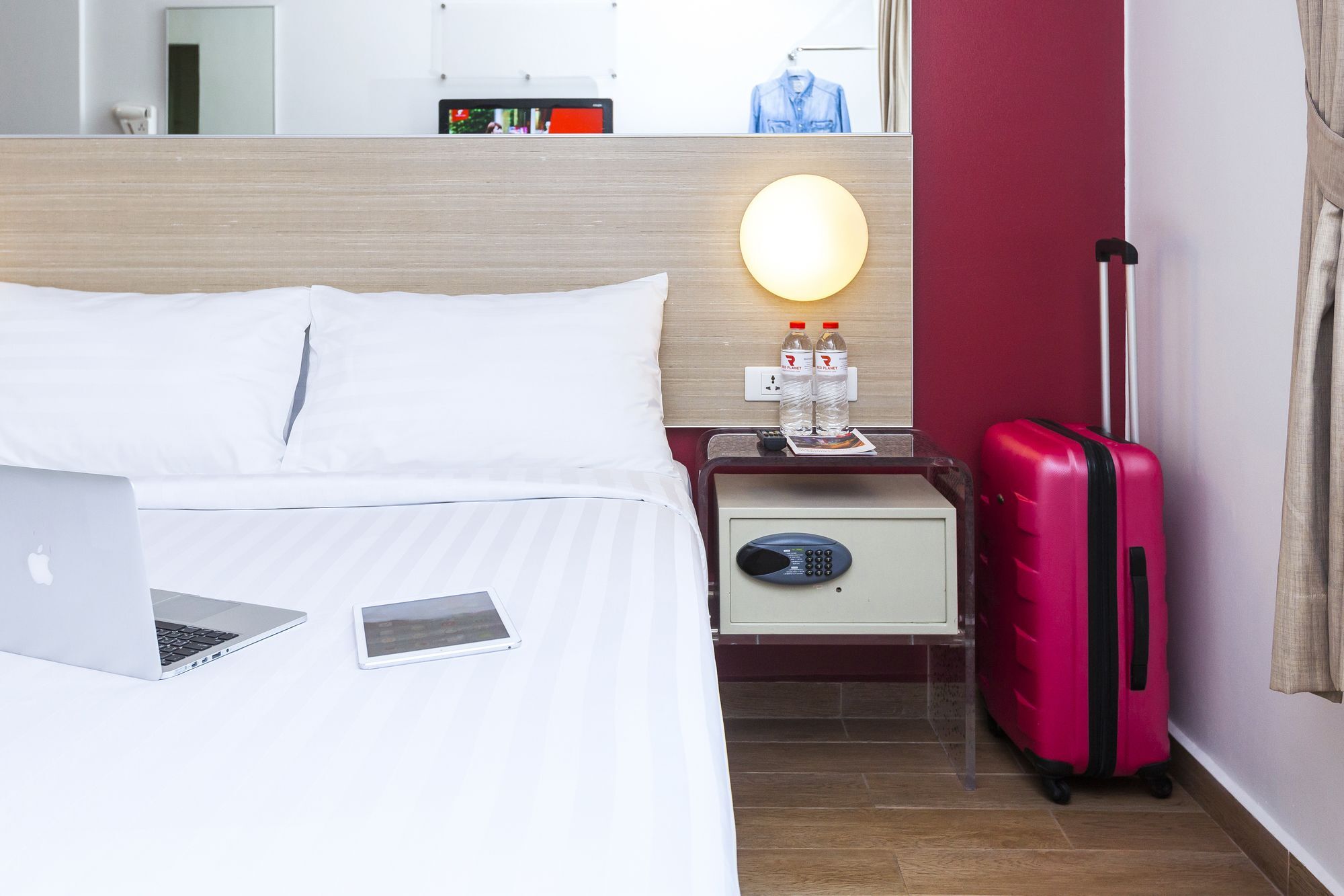 Monoloog Hotel Μπεκάσι Εξωτερικό φωτογραφία